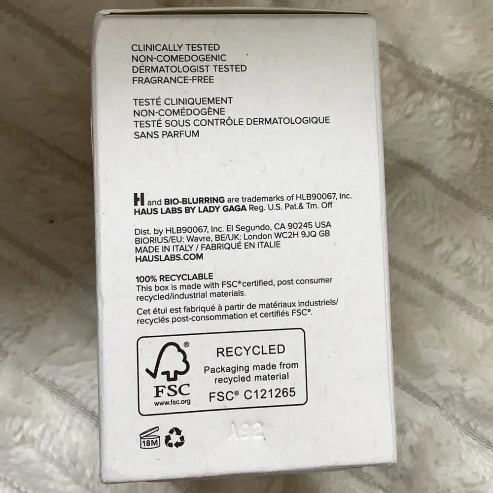 Haus Labs By Lady Gaga Bio-Blurring Loose Setting Powder — Neutral Beige GOLDEN